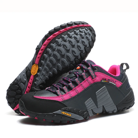 Outdoor-Wanderschuh in Pink-Schwarz – ergonomisch, leicht, mit starker Laufsohle und für schmerzfreies Gehen bei langen Ausflügen.