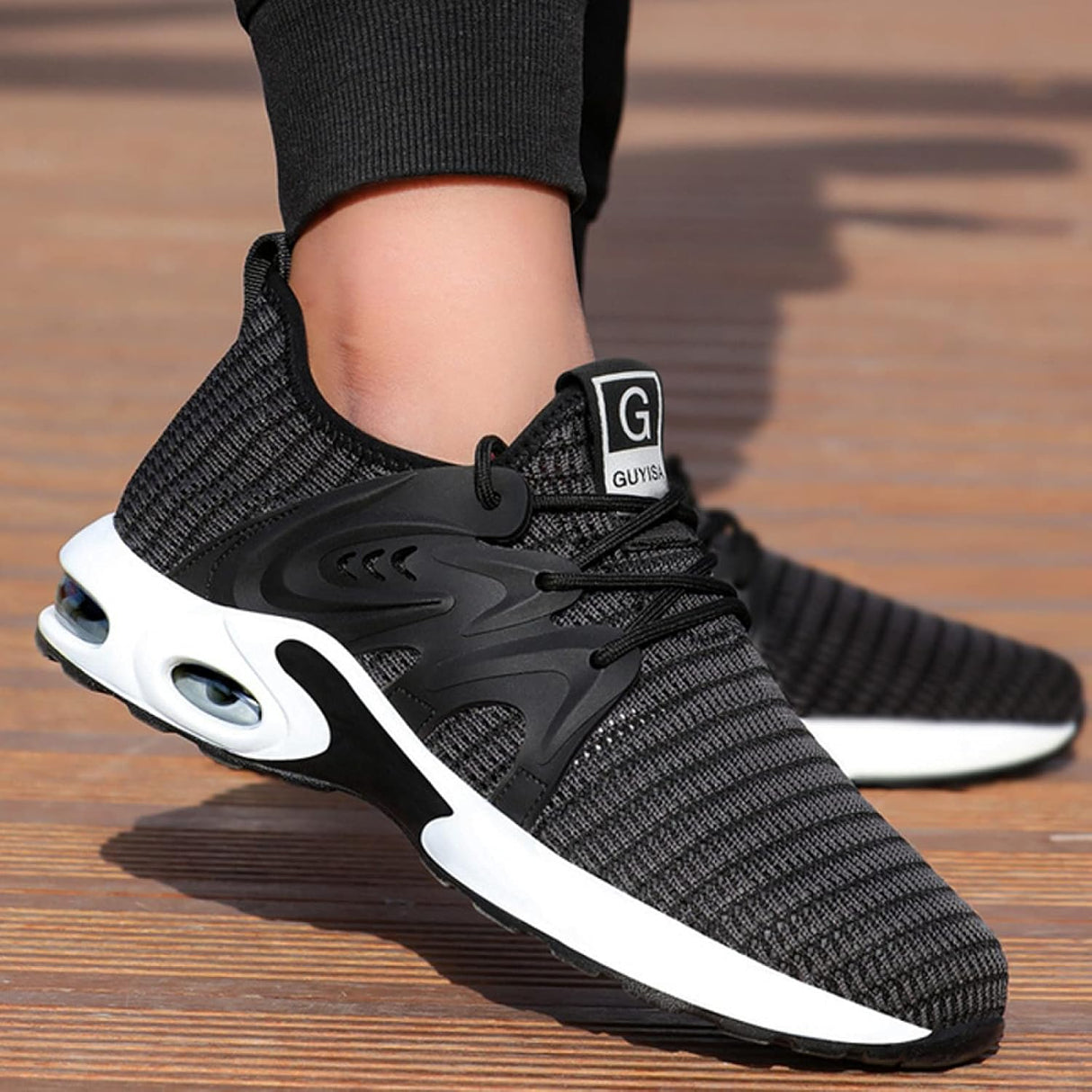 TGX26 – S1P Sicherheitsschuhe im Sneaker - Stil mit Stahlkappe - TigleX